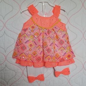 Cute Flowy Top and Matching Capri